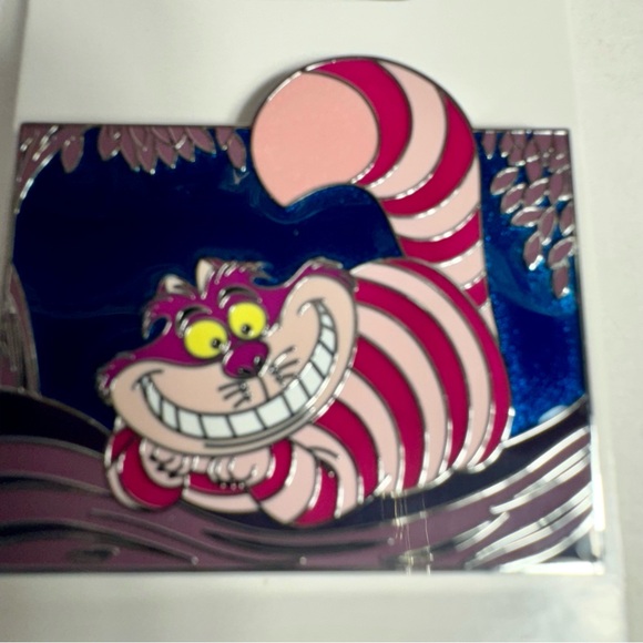 NWT. Disney Parks Alice in Wonderland Cheshire Cat Disney Trading Pin. - Picture 3 of 7